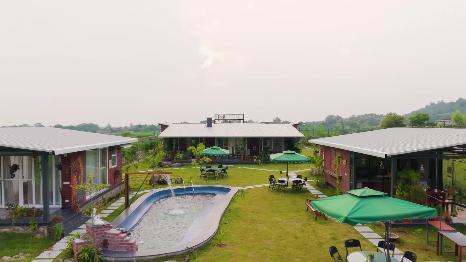 A Sabr cottage with swimming pool